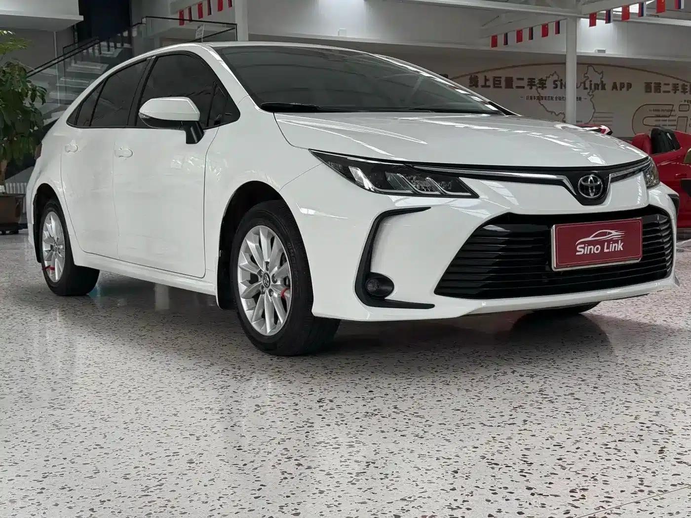 2021 Toyota Corolla 1.2T S-CVT Elite PLUS Edition — миниатюра 3