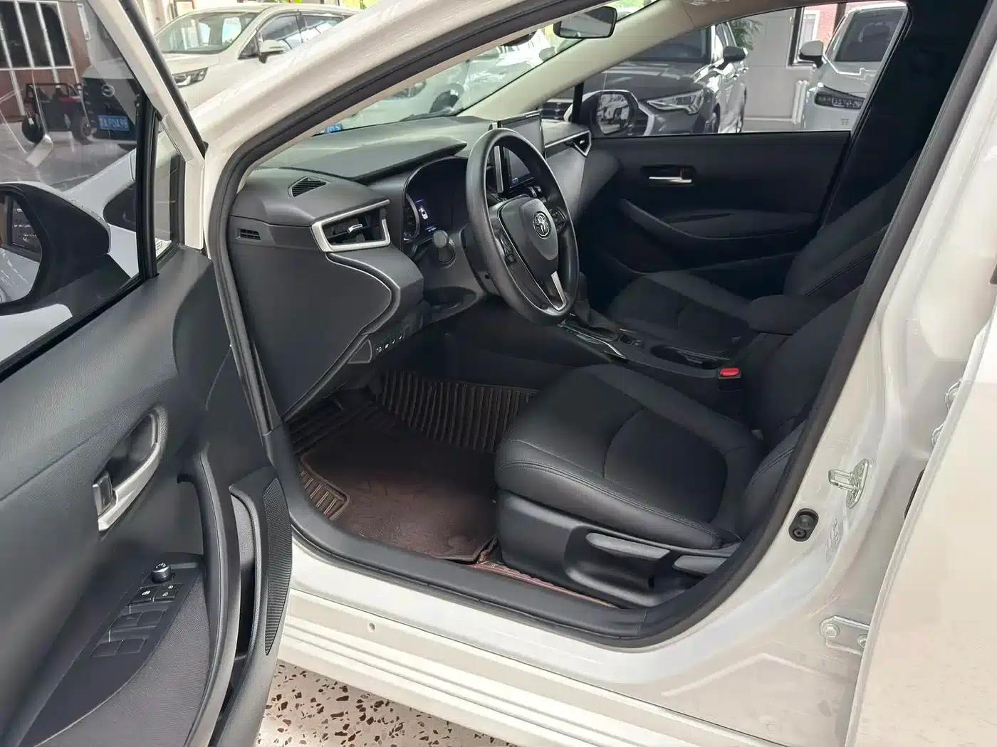 2021 Toyota Corolla 1.2T S-CVT Elite PLUS Edition — миниатюра 4