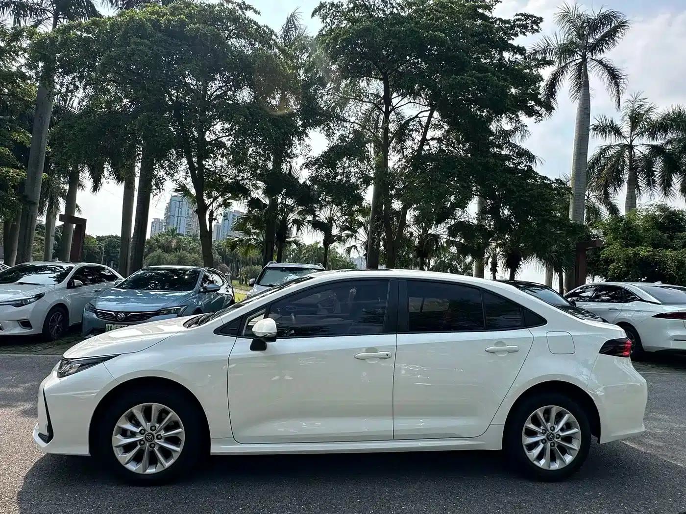 2021 Toyota Corolla 1.2T S-CVT Elite PLUS Edition — миниатюра 6