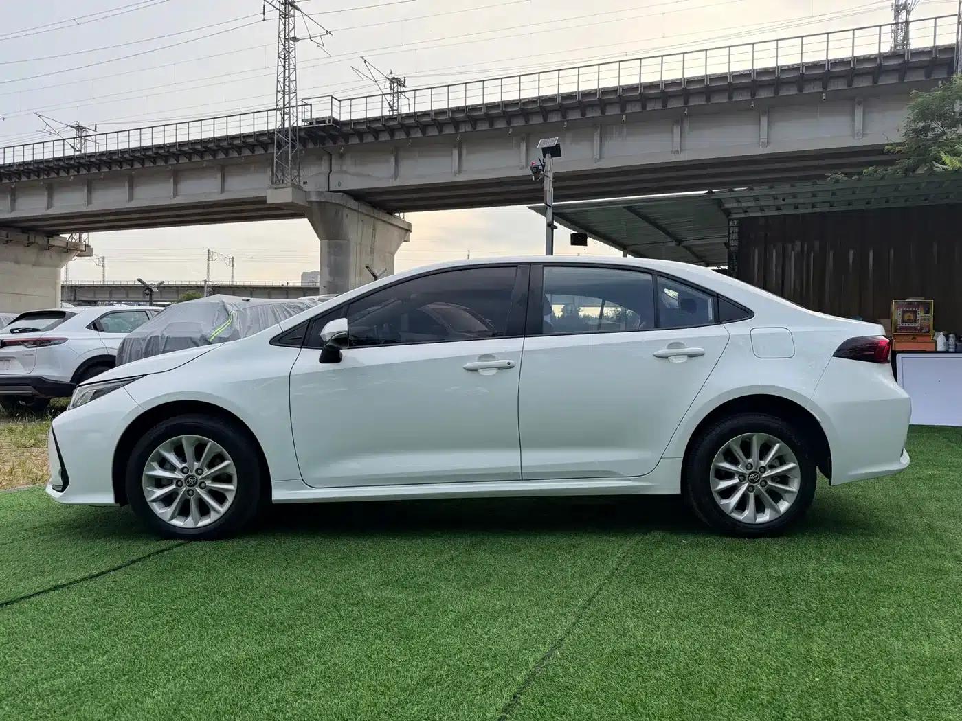 2021 Toyota Corolla 1.2T S-CVT Elite PLUS Edition — миниатюра 7