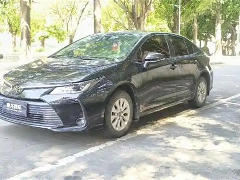 2021 Toyota Corolla 1.2T S-CVT Pioneer PLUS Edition — миниатюра 3