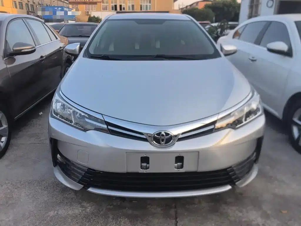 2017 Corolla Facelift 1.2T S-CVT GL — миниатюра 3