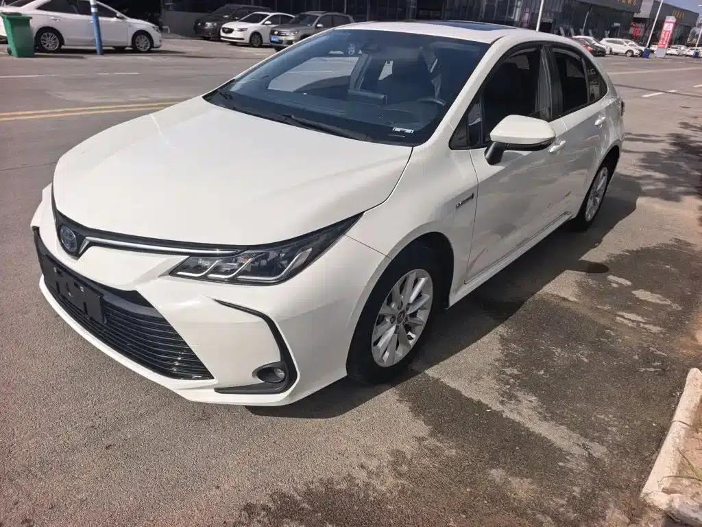 2021 Toyota Corolla Hybrid 1.8L E-CVT Elite Edition — миниатюра 1