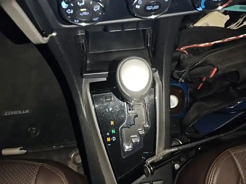 2018 Toyota Corolla 1.2T S-CVT GL Smart Edition — миниатюра 14