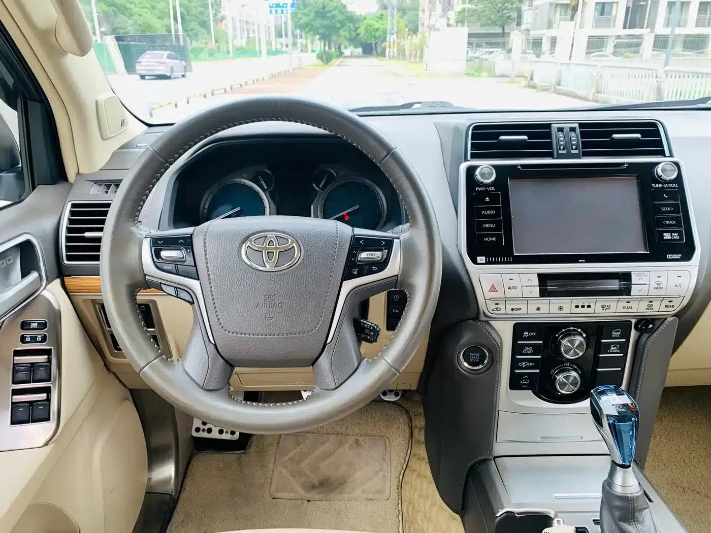 2018 Prado 3.5L Automatic TX-L NAVI with Rear-mounted Spare Tire — миниатюра 15