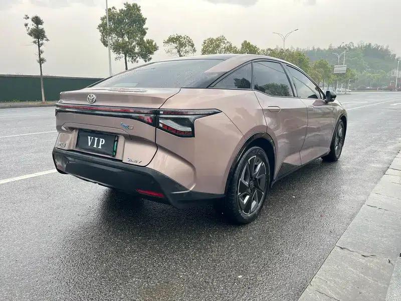 Toyota bZ3 2023 Long Range Premium — миниатюра 7