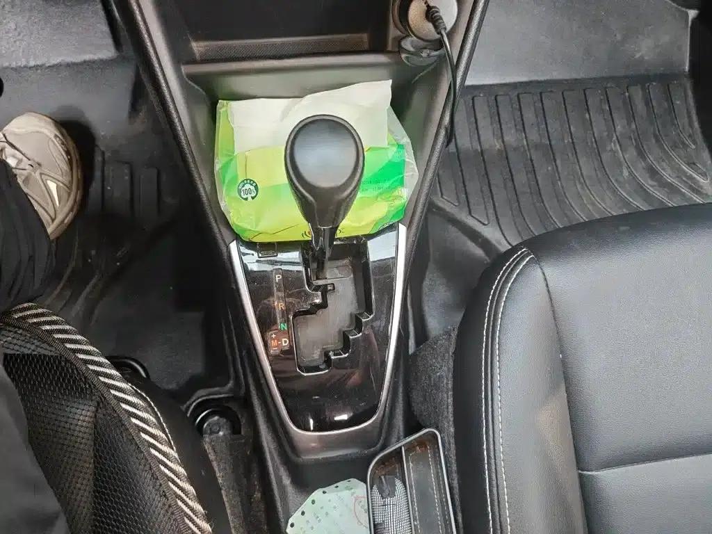 YARiS L Zhixuan 2016 Facelift 1.5G CVT Dynamic Sunroof Edition — миниатюра 11