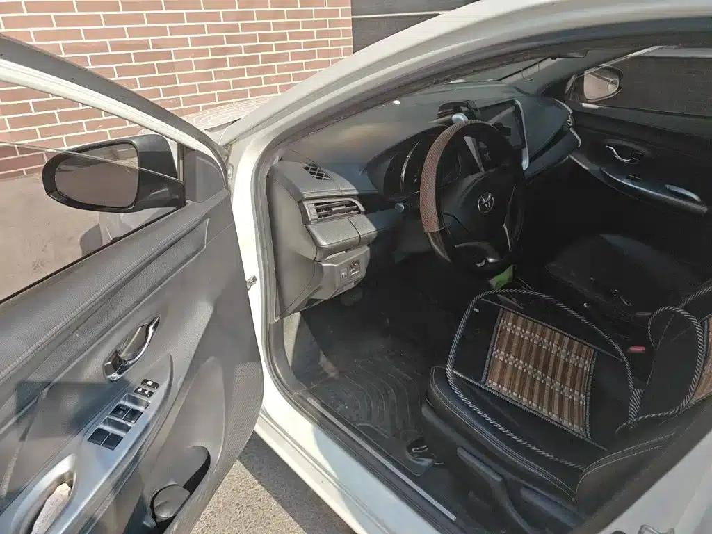 YARiS L Zhixuan 2016 Facelift 1.5G CVT Dynamic Sunroof Edition — миниатюра 13