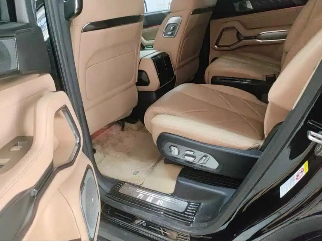 Leopard 8 2025 Smart & Brave Flagship Edition 6-seater — миниатюра 4