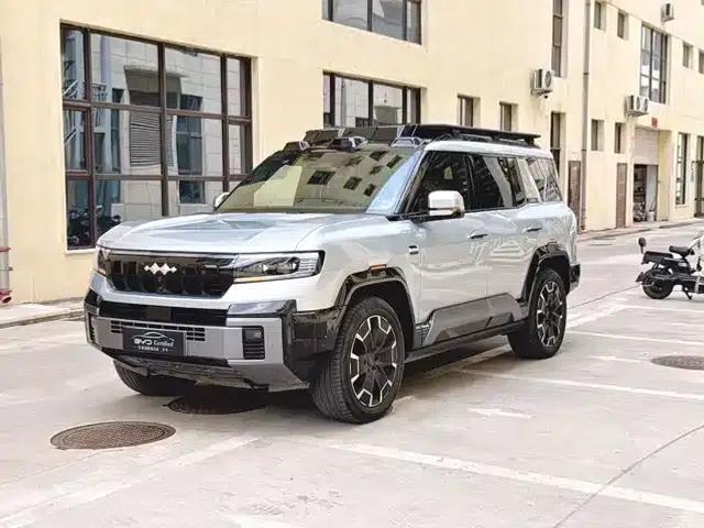 Leopard 8 2025 Smart & Brave Flagship Edition 7-Seater