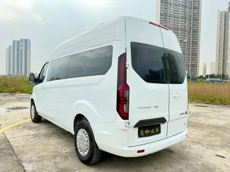 Ford Transit 2023 V362 2.0T Diesel Manual Commercial Vehicle, Medium Wheelbase, Medium Roof, 7/8/9 Seats, China VI Emission Standard — миниатюра 5