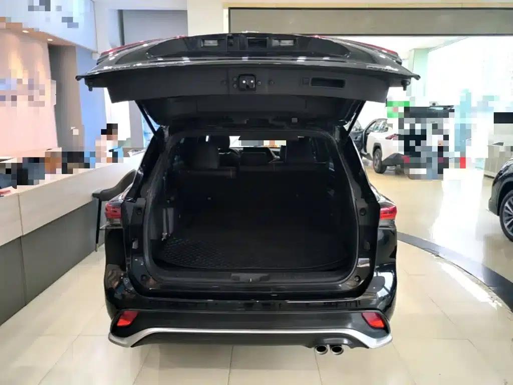 Crown Land Cruiser 2024 2.5L HEV 4WD Luxury Edition — миниатюра 19