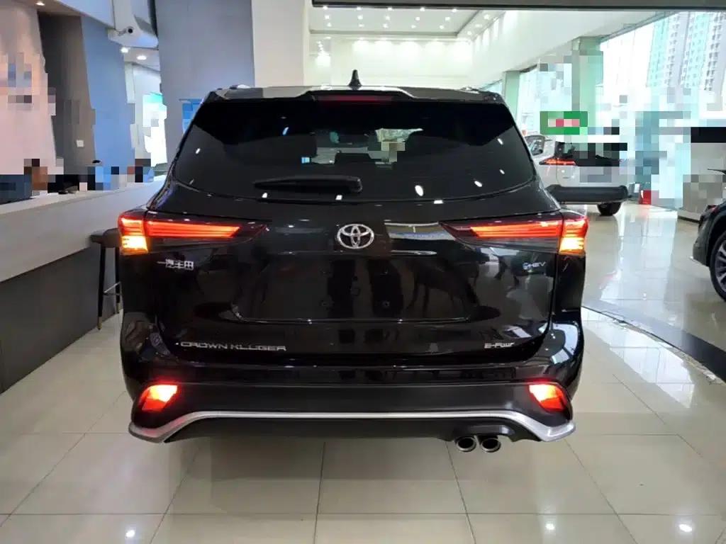Crown Land Cruiser 2024 2.5L HEV 4WD Luxury Edition — миниатюра 6