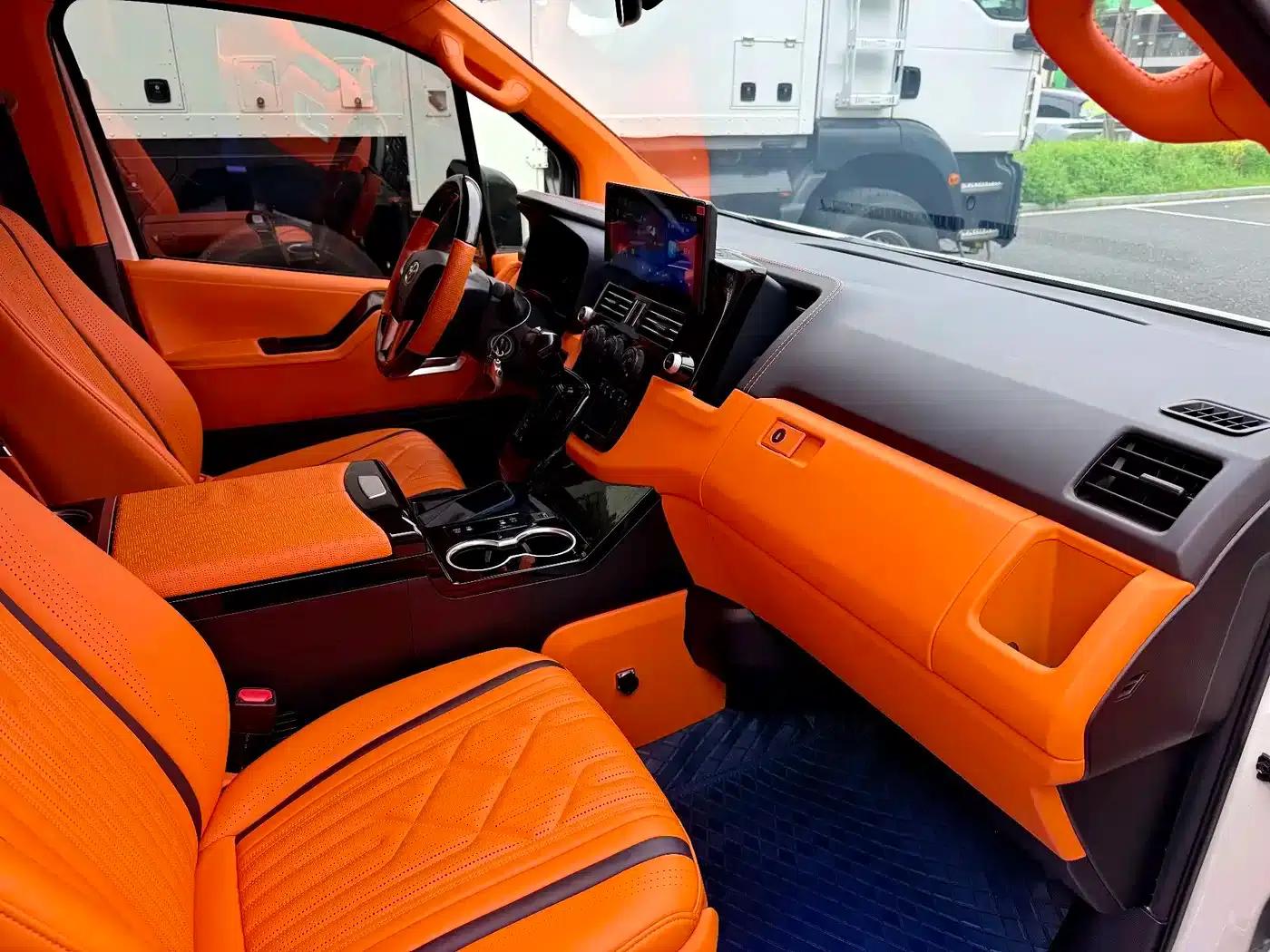 2024 HIACE 3.5L Automatic — миниатюра 10