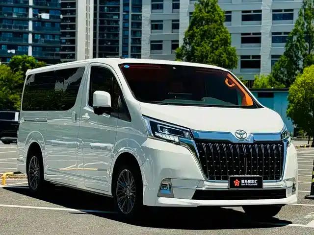 2024 HIACE 3.5L Automatic