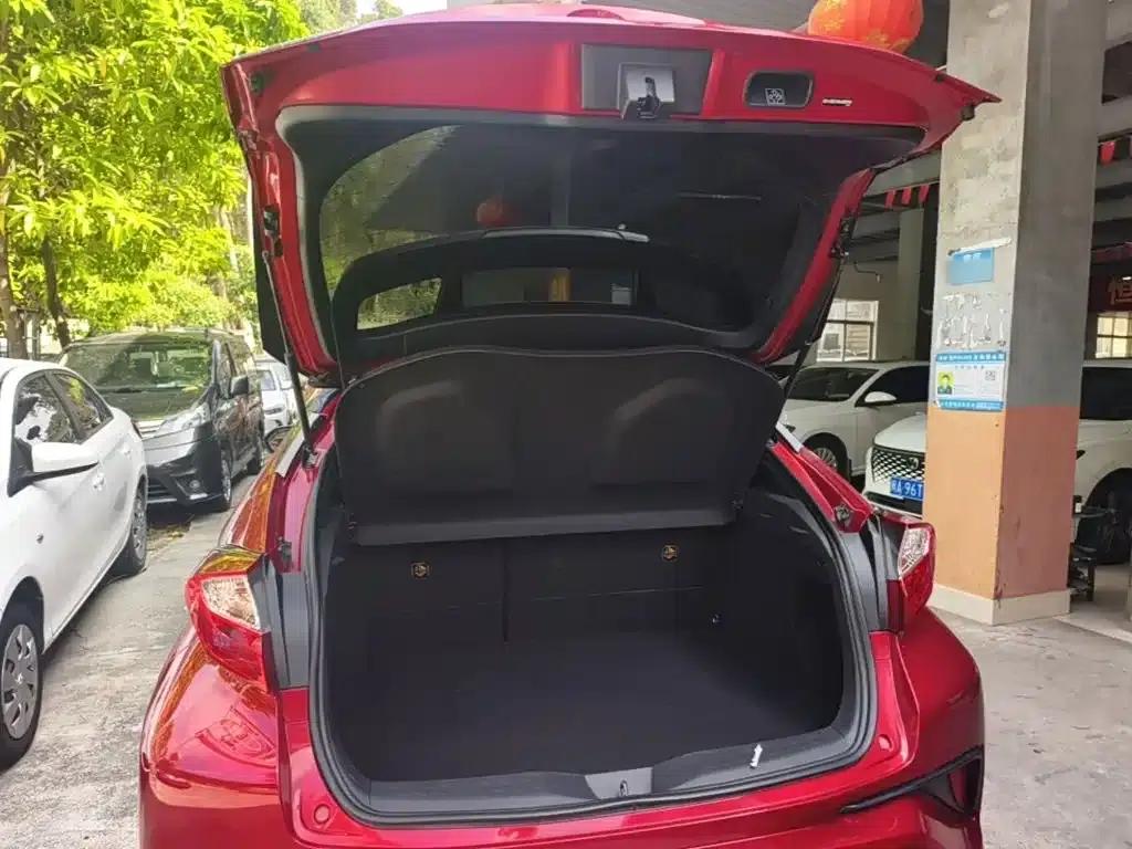 Toyota C-HR 2018 2.0L Leading Edition (National V Emission Standard) — миниатюра 19