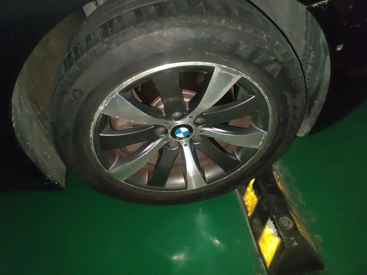 BMW 7 Series 2009 740Li Leading Model — миниатюра 8