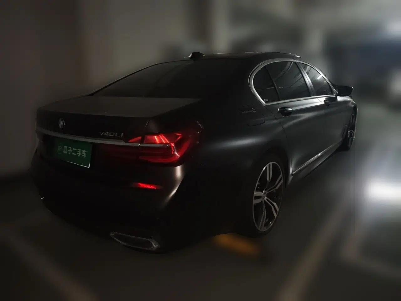 BMW 7 Series 2018 740Li xDrive Luxury Edition M Sport Package — миниатюра 6