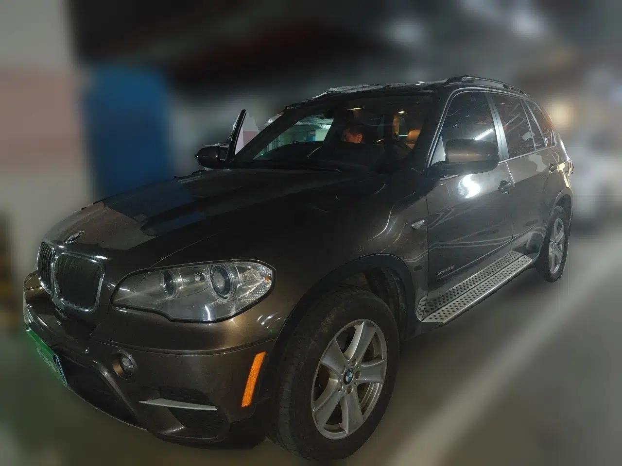BMW X5 2013 xDrive35i U.S. specification — миниатюра 1