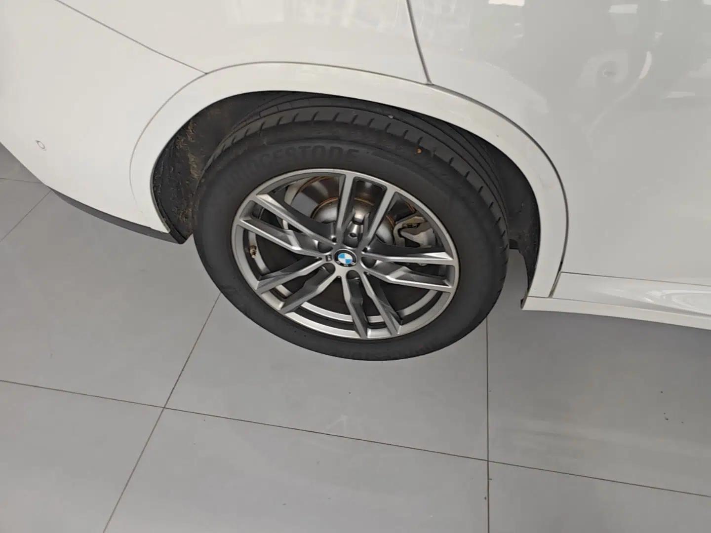 BMW X4 2020 xDrive25i M Sport Package — миниатюра 11