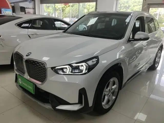 BMW iX1 2023 eDrive25L X Design Package