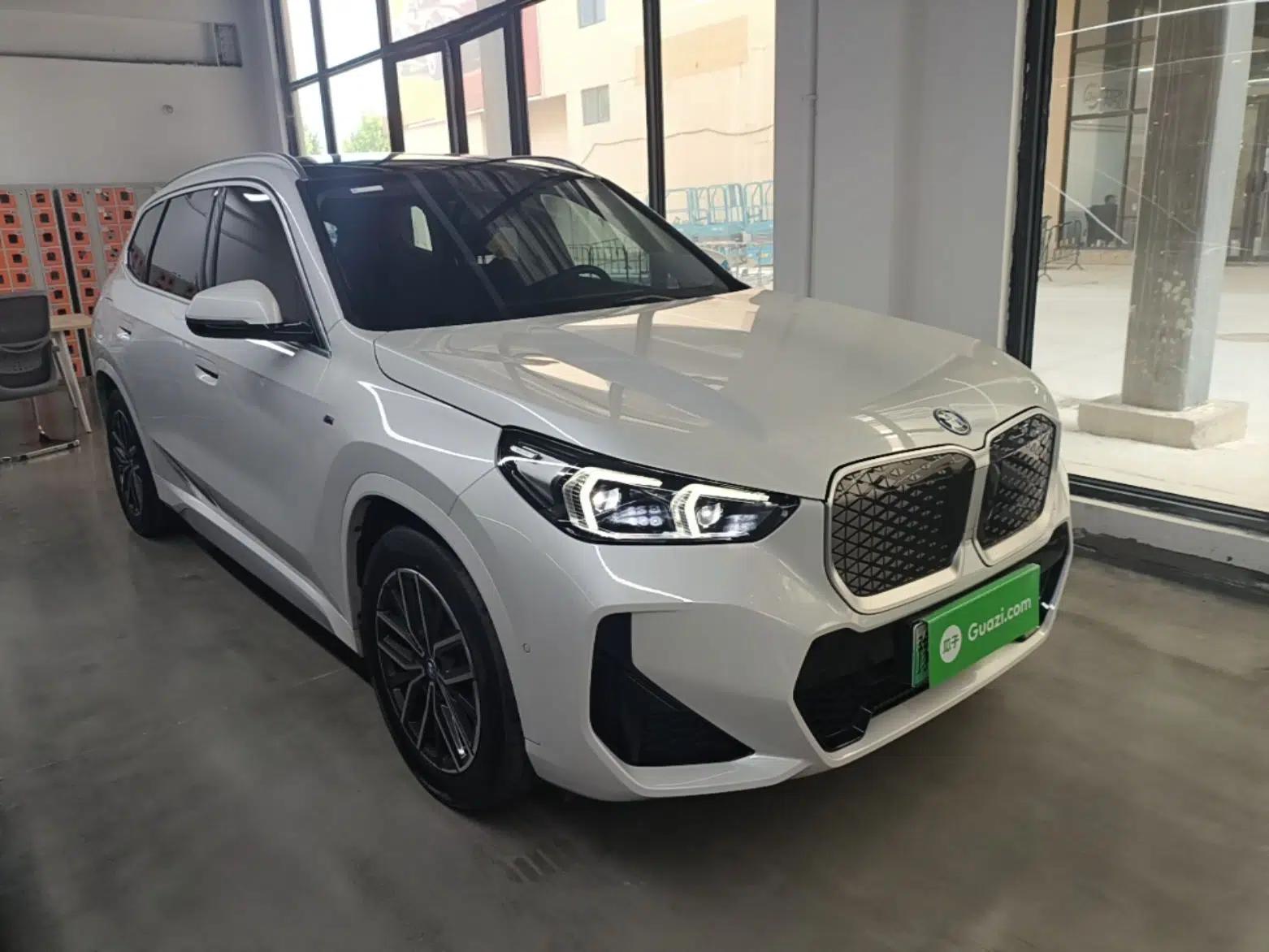BMW iX1 2023 eDrive25L M Sport Package — миниатюра 3