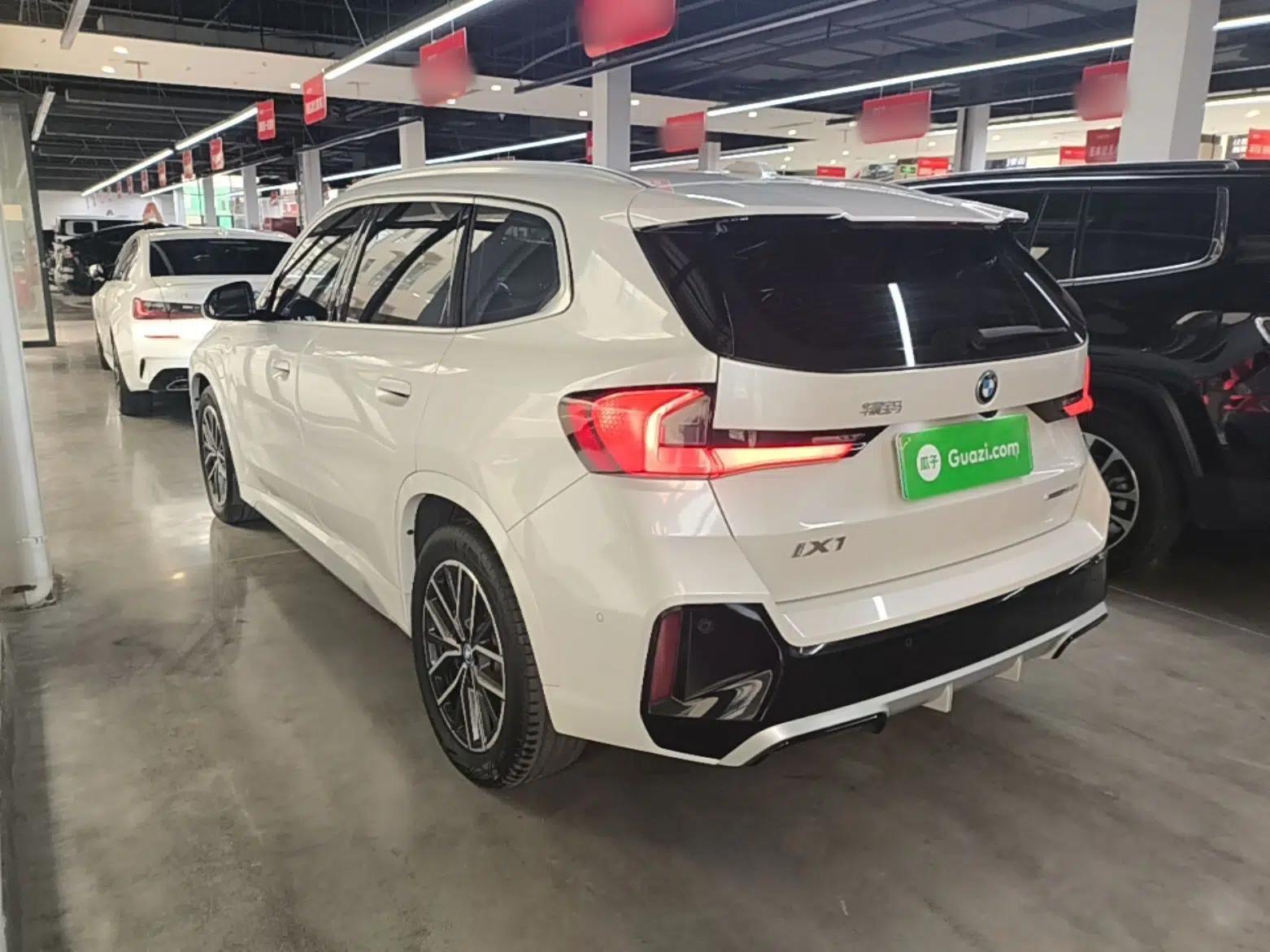 BMW iX1 2023 eDrive25L M Sport Package — миниатюра 4