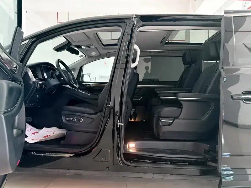 Trumpchi M8 2021 Master Series 390T Supreme Welfare Edition — миниатюра 8