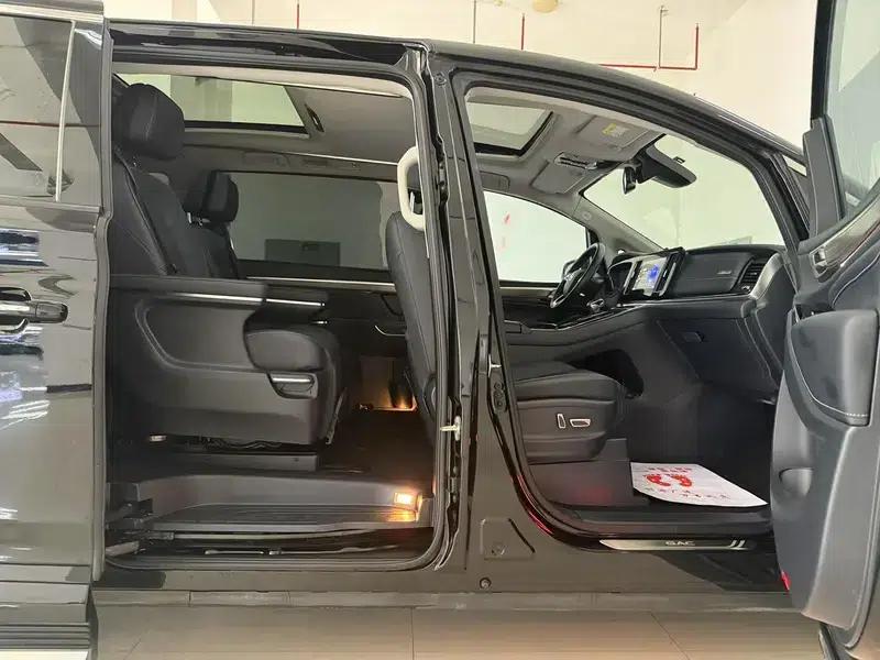 Trumpchi M8 2021 Master Series 390T Supreme Welfare Edition — миниатюра 9