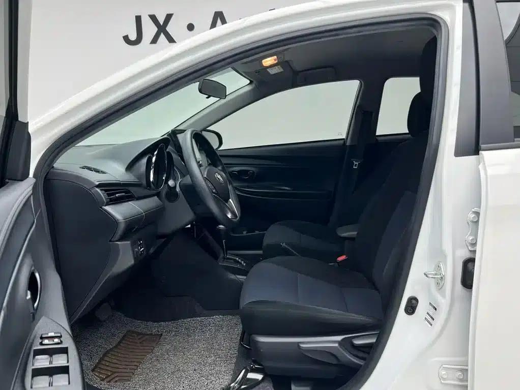 YARiS L 2022 1.5L CVT Leading PLUS Edition — миниатюра 17