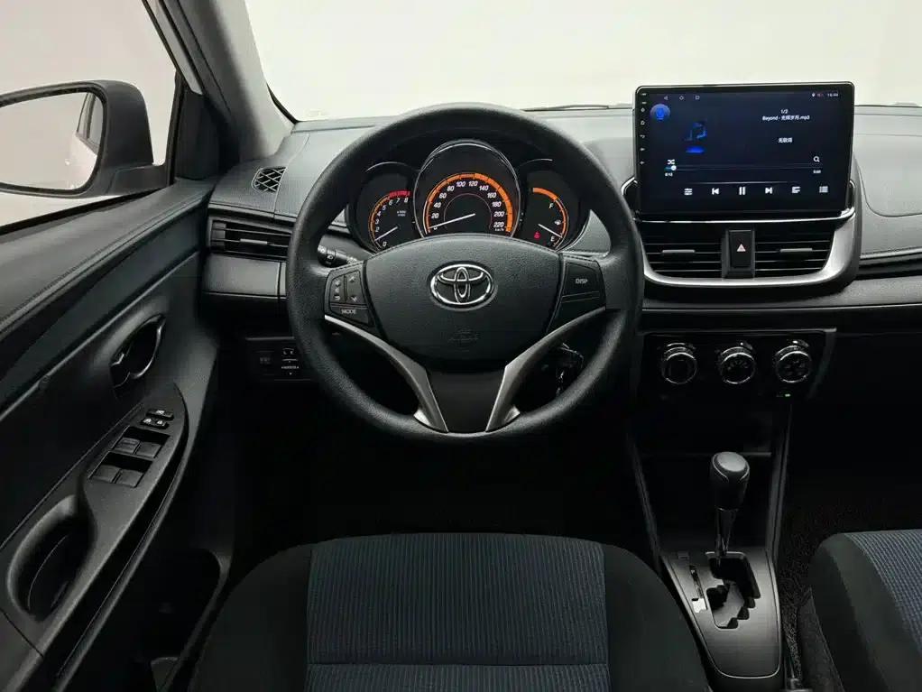 YARiS L 2022 1.5L CVT Leading PLUS Edition — миниатюра 19