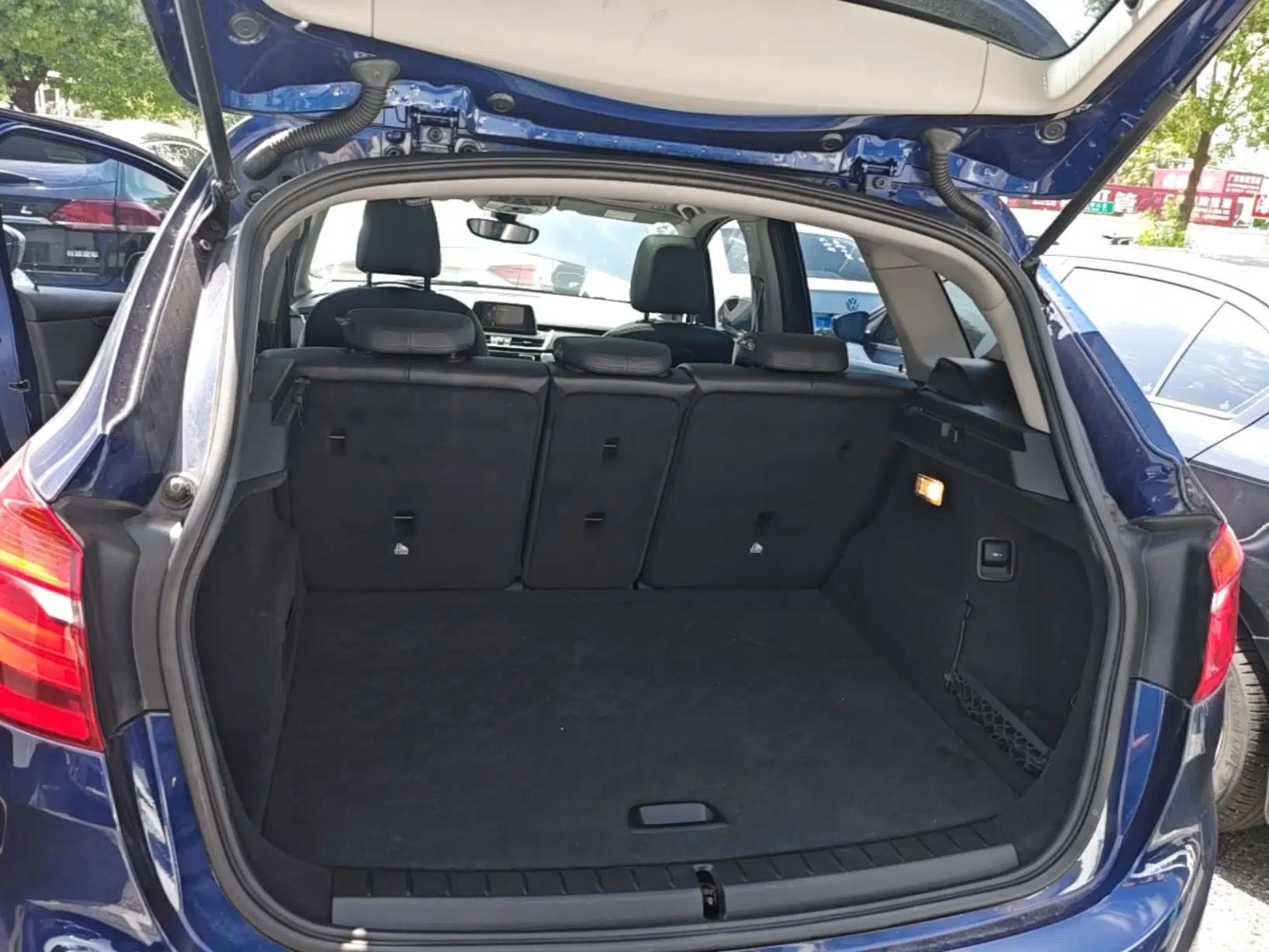 BMW 2 Series Active Tourer 2016 218i Sports Design Package — миниатюра 22