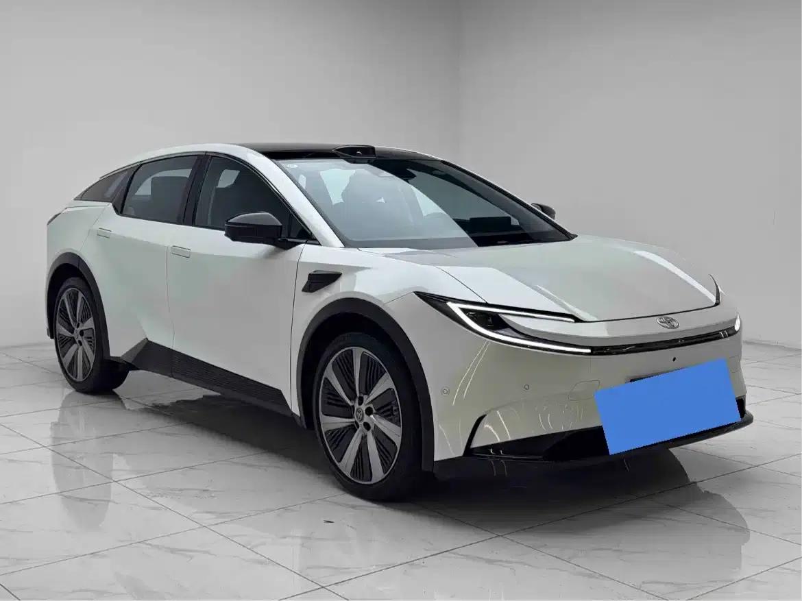 Toyota BZ5 2025 550 PRO Smart Edition — миниатюра 3