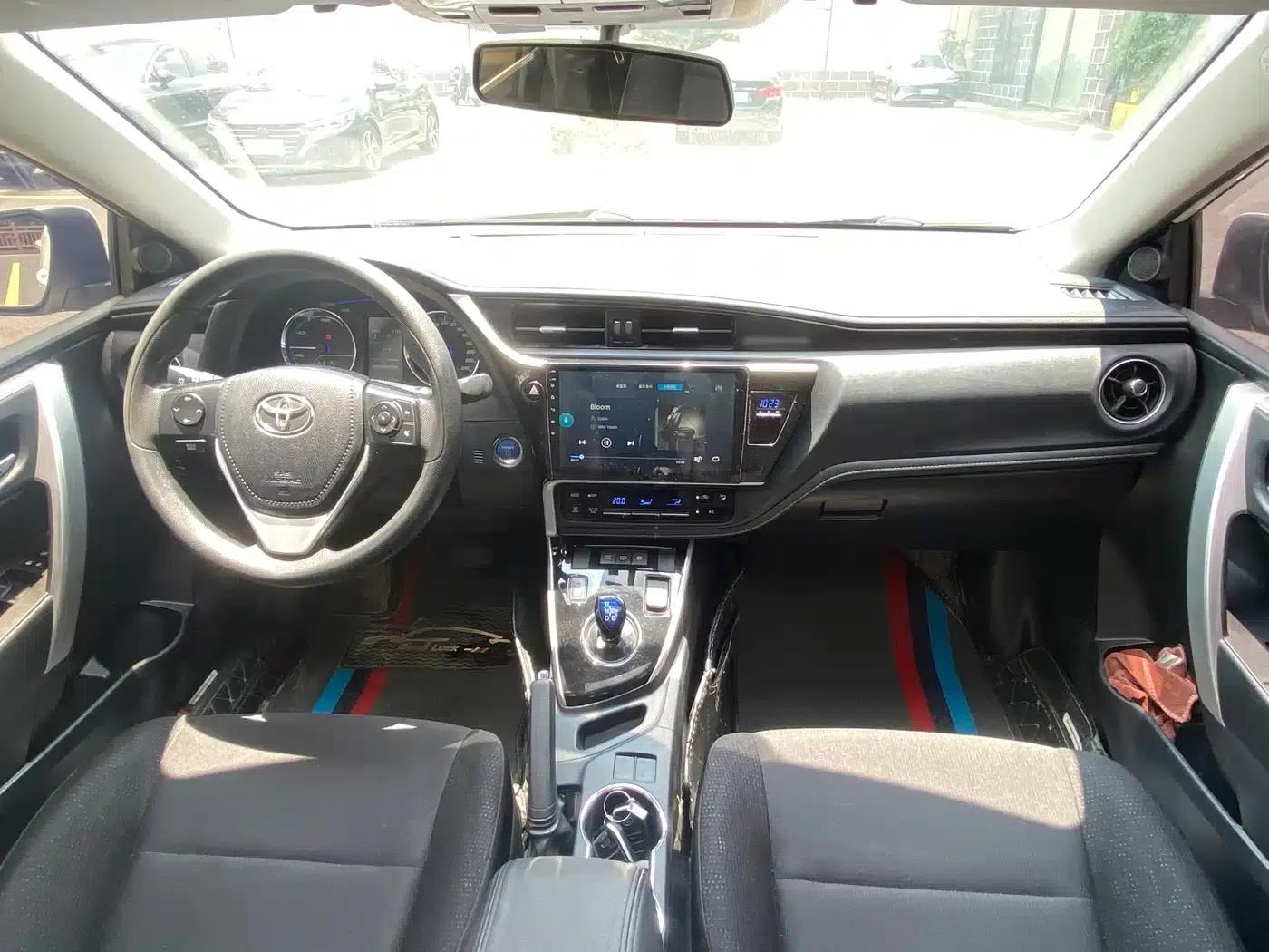 Corolla Hybrid E+ 2019 1.8L E-CVT Leading Edition — миниатюра 14