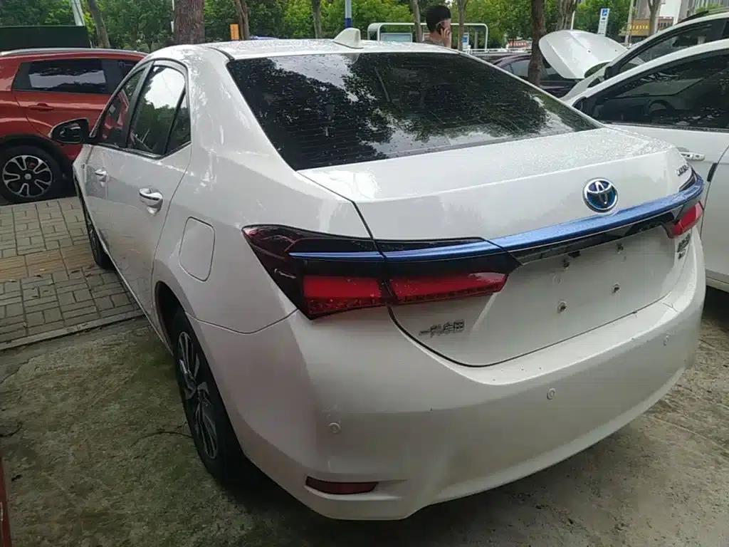 Corolla Hybrid E+ 2019 1.8L E-CVT Leading Edition — миниатюра 5