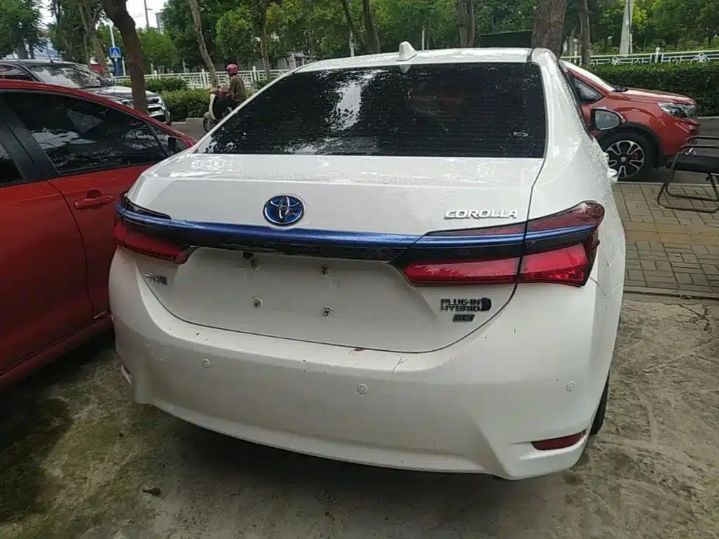 Corolla Hybrid E+ 2019 1.8L E-CVT Leading Edition — миниатюра 6