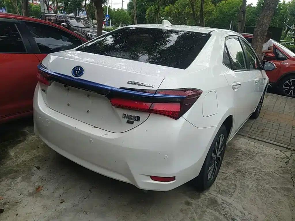 Corolla Hybrid E+ 2019 1.8L E-CVT Leading Edition — миниатюра 7