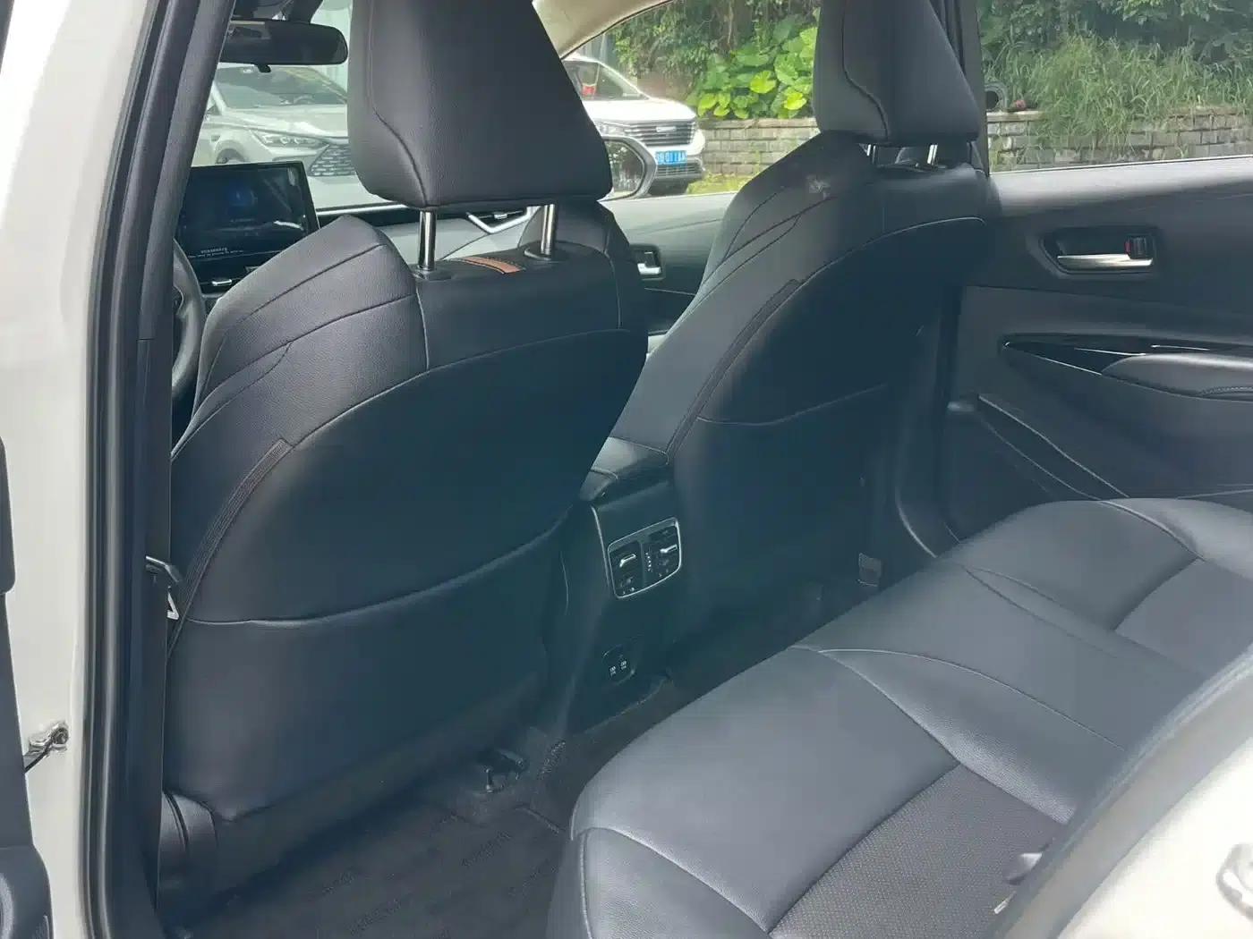 2021 Geely Lingshang 2.0L Luxury Edition — миниатюра 3