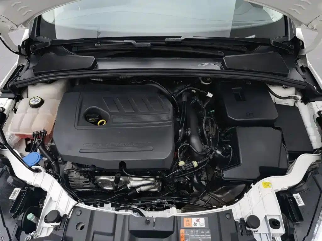 2017 Ford Focus Sedan EcoBoost 180 Automatic Elite — миниатюра 6