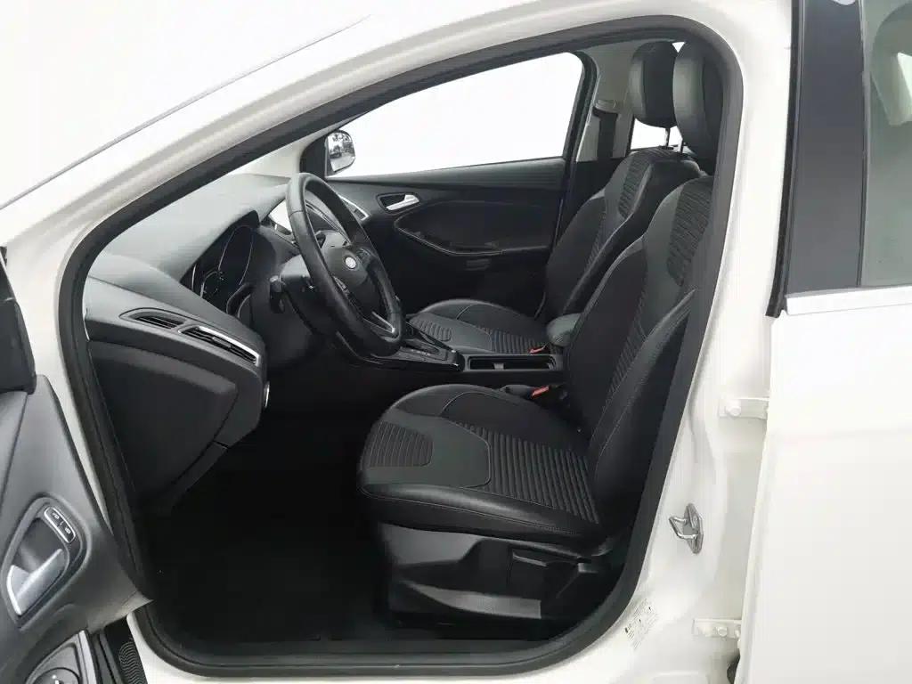 2017 Ford Focus Sedan EcoBoost 180 Automatic Elite — миниатюра 10