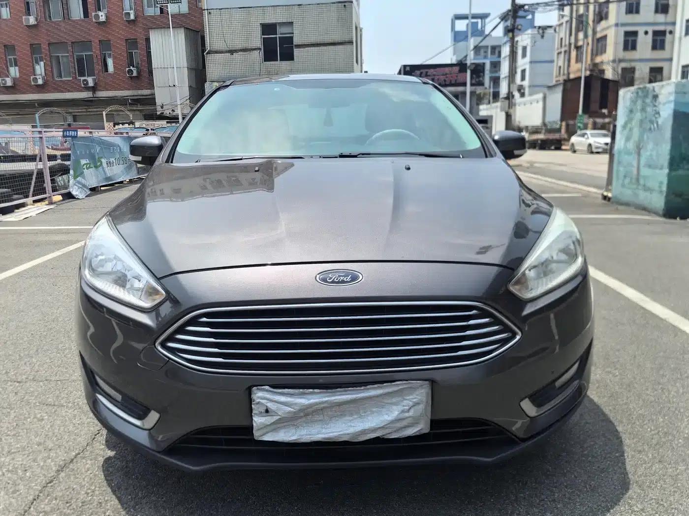 2017 Ford Focus Sedan EcoBoost 180 Automatic Elite — миниатюра 1