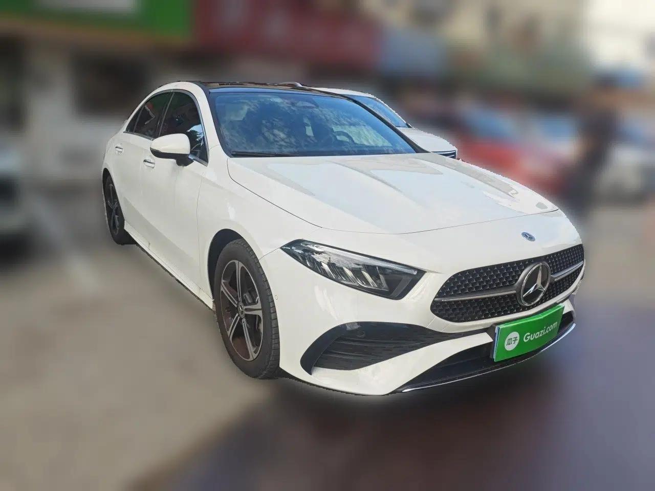 Mercedes-Benz A-Class 2023 A 200 L Fashion Model — миниатюра 3