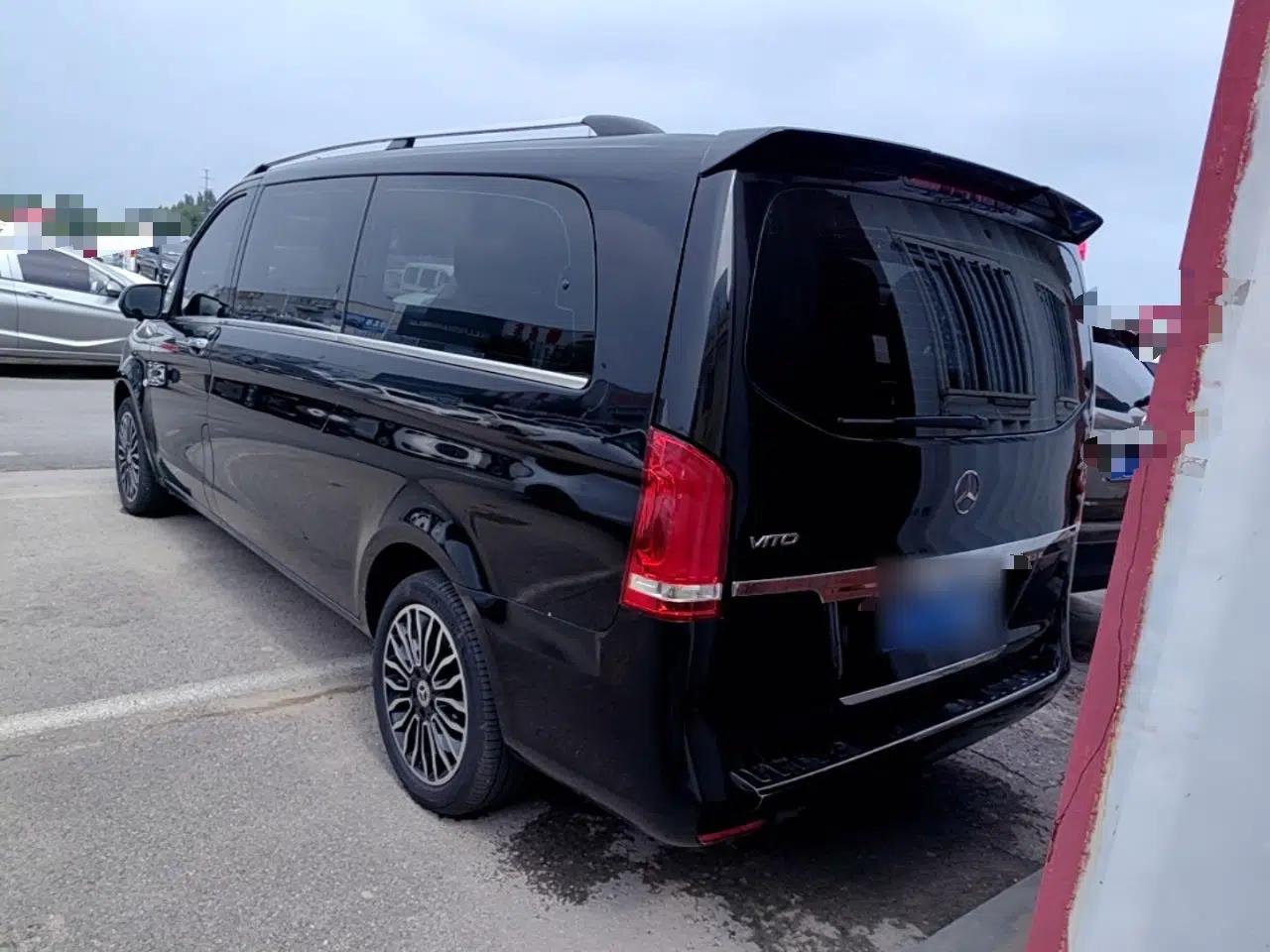 Mercedes-Benz Vito 2018 2.0T Elite Version 7 Seats China V Emission Standard — миниатюра 4