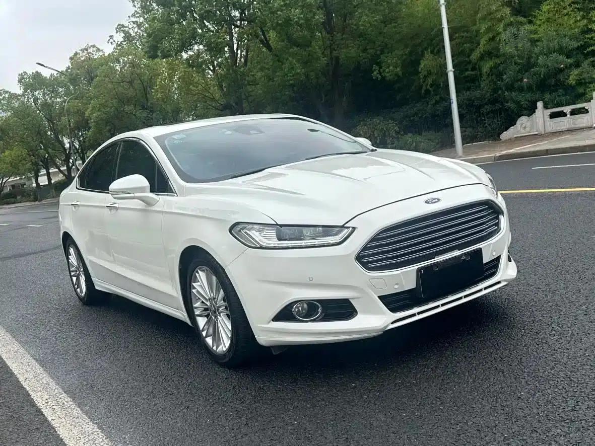 2013 Ford Mondeo 2.0L GTDi240 Supreme Edition — миниатюра 3