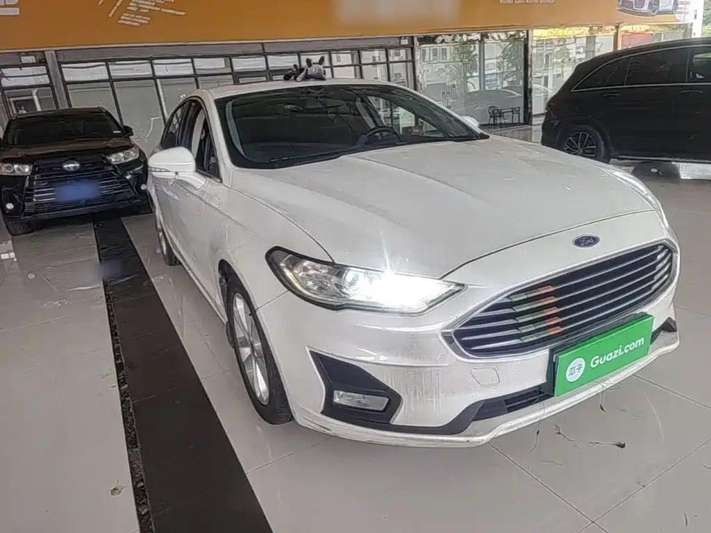 2020 Ford Mondeo EcoBoost 200 Fashion Edition — миниатюра 4