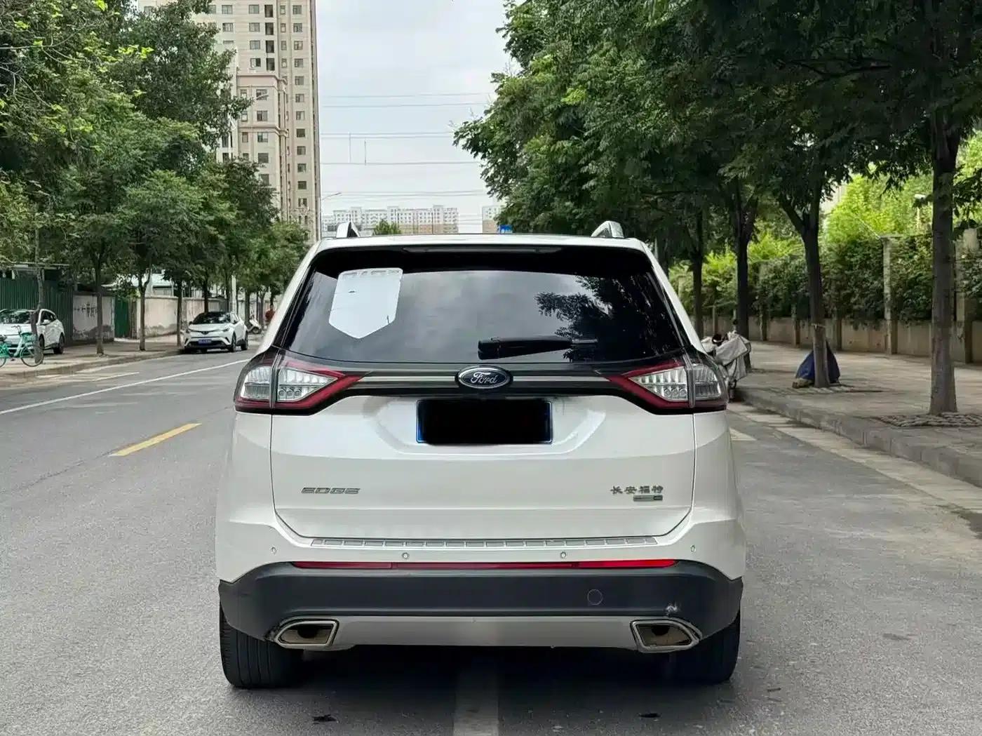 Edge 2018 EcoBoost 245 AWD Luxury 7-seater — миниатюра 5