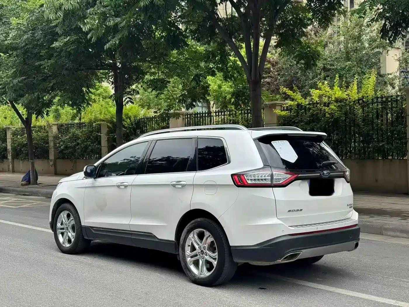 Edge 2018 EcoBoost 245 AWD Luxury 7-seater — миниатюра 6