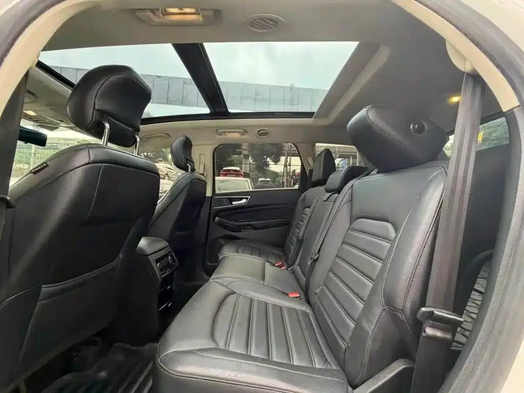 2016 Ford Edge EcoBoost 245 2WD Luxury 7-seater — миниатюра 6