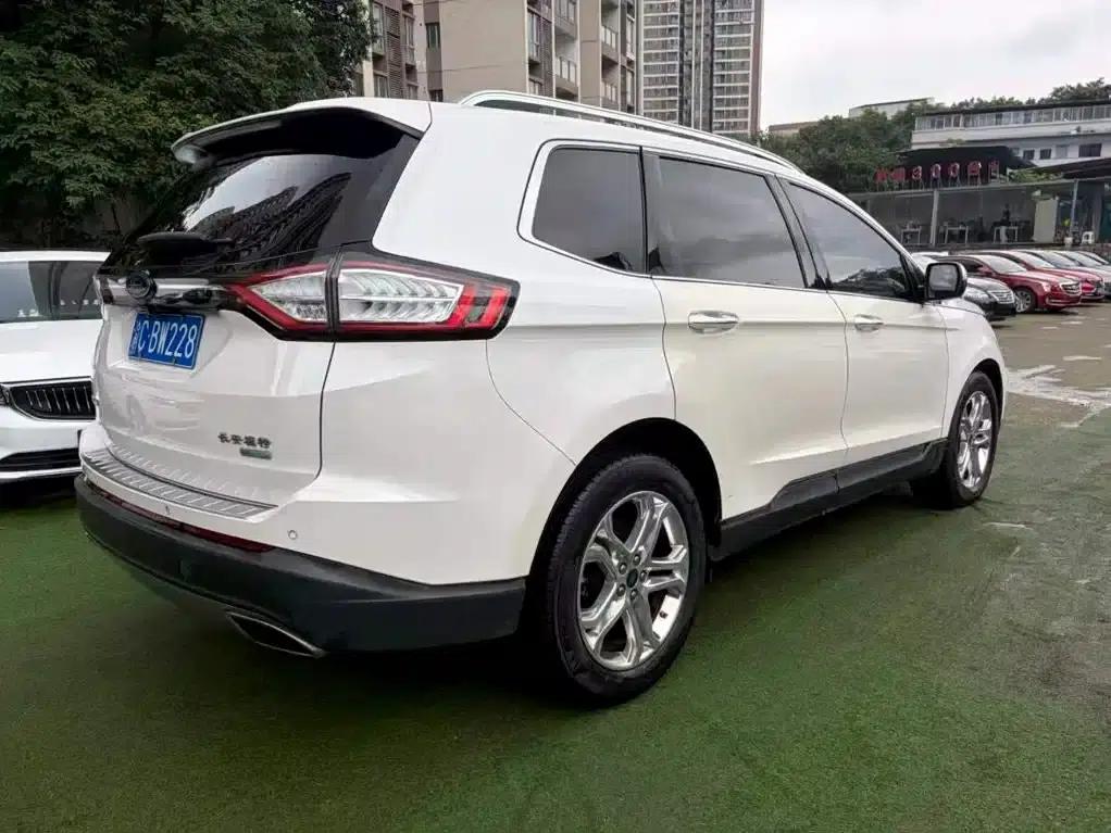 2016 Ford Edge EcoBoost 245 2WD Luxury 7-seater — миниатюра 7