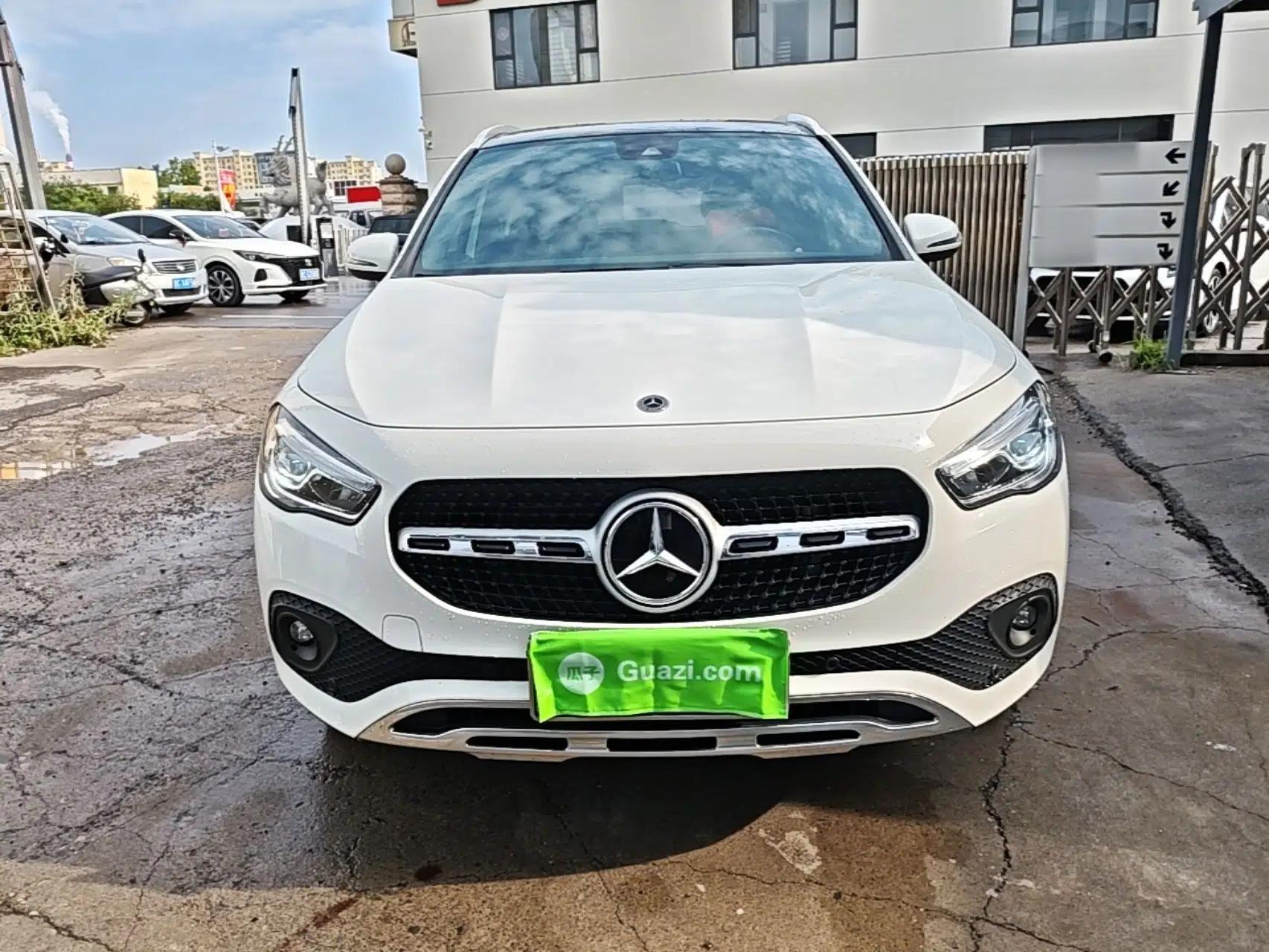 Mercedes-Benz GLA 2022 Facelifted GLA 200 — миниатюра 2